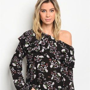 BRAND NEW w. Tags Floral Off the Shoulder Boho Top